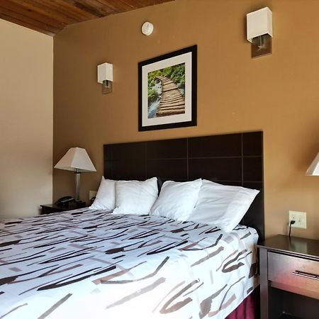 The Putney Inn Экстерьер фото